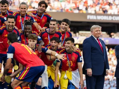 FIFA bilionária, Trump no gramado e a Copa sob suspeita