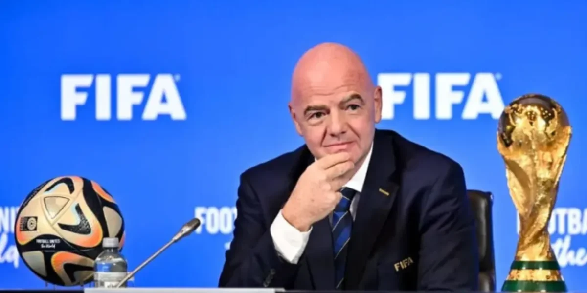 UEFA rejeita plano de Infantino