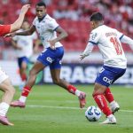 Bahia vence Internacional e retorna ao G-5 com nove jogos de invencibilidade no Brasileirão
