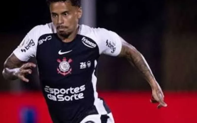Hugo Souza é o jogador do Corinthians com mais minutos jogados no Brasileirão 2023