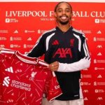 Liverpool contrata Bradley Barcola, ex-PSG, em transferência recorde de R$ 862 milhões