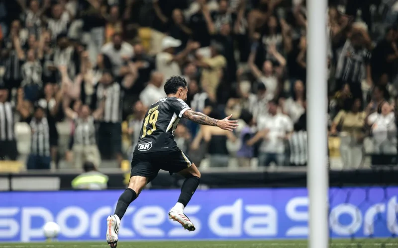 Reinier brilha com golaço e garante vitória do Atlético-MG sobre o Vitória no Brasileirão