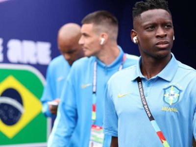 Transferência de Luiz Henrique para a Roma esfria enquanto clube prioriza Jamie Leweling