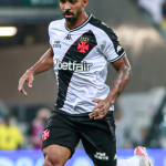 Léo Jardim e Robert Renan lideram ranking de minutagem do Vasco no Brasileirão