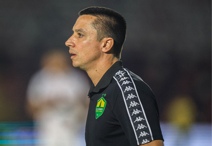Eduardo Barros critica pressão sobre treinadores e destaca importância da vitória do Cuiabá na Série B