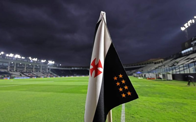 Vasco tenta sair da zona de rebaixamento contra o Cruzeiro no Brasileirão