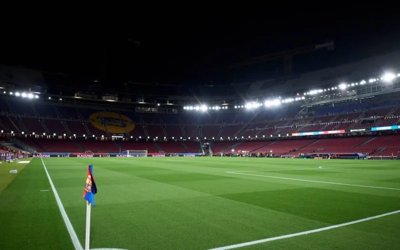 Jogos de Futebol Desta Segunda-Feira: Aston Villa x Arsenal e Brasileirão em Ação