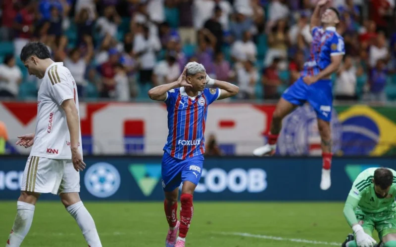 Bahia vence Internacional de virada e assume quinta posição no Brasileirão