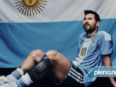 Adidas apresenta camisa em homenagem à despedida de Messi da seleção argentina