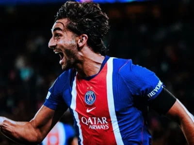 Ferran Torres brilha com hat-trick e PSG goleia Slovan Bratislava na estreia da Champions League