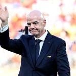 Gianni Infantino confirma candidatura à presidência da FIFA em meio a críticas e crise interna