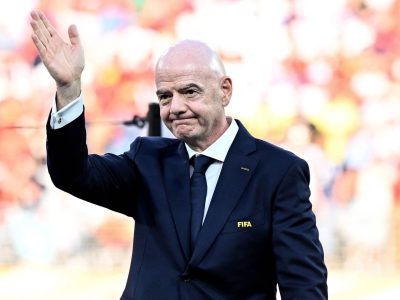 Gianni Infantino confirma candidatura à presidência da FIFA em meio a críticas e crise interna