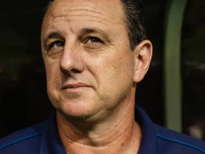 Rogério Ceni exalta força mental do Bahia após vitória emocionante sobre o Internacional