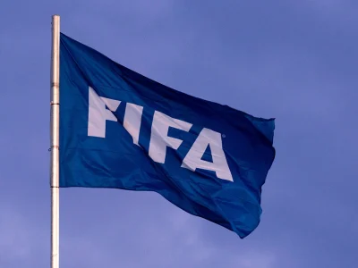 Fifa responde à Uefa e reafirma compromisso com consulta democrática após controvérsia sobre direitos comerciais