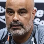 Cristian Souza lidera defesa sólida do Santa Cruz na Série C com 100% de aproveitamento e sem gols sofridos