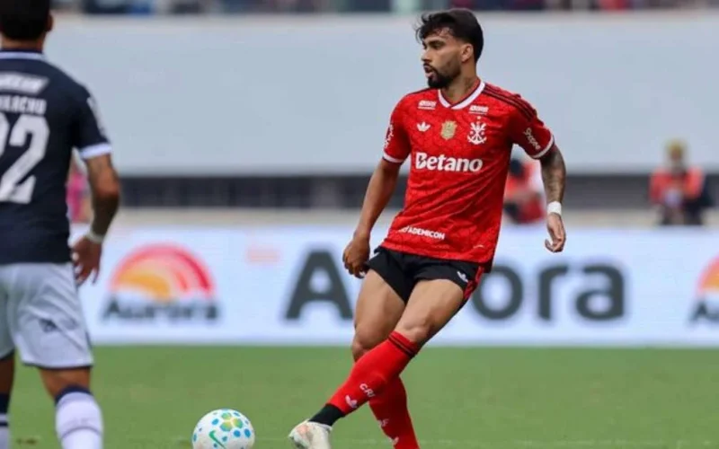 Flamengo vence Remo por 1 a 0 e assume liderança provisória do Brasileirão, pressionando Palmeiras na disputa pelo título