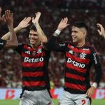 Santos tenta Everton Cebolinha, mas atacante prioriza transferência para o exterior