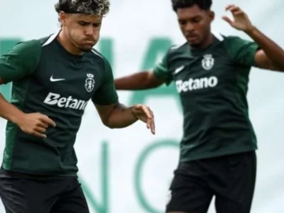 Sporting enfrenta o Nacional em busca da vitória para não deixar Porto disparar na liderança do Campeonato Português