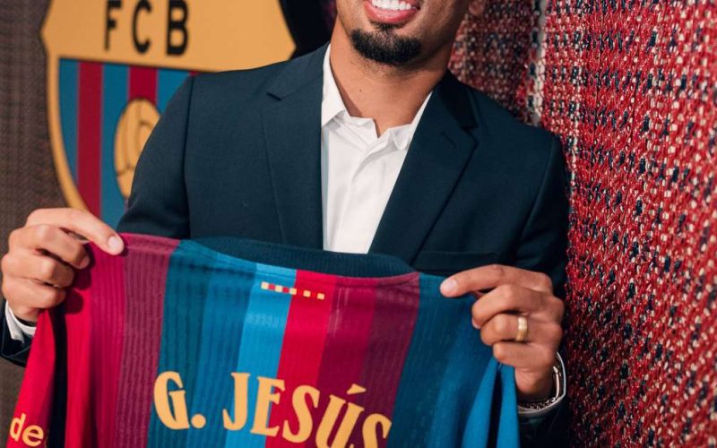 Gabriel Jesus iguala Rivaldo no ranking de artilheiros brasileiros da Champions League após marcar na estreia pelo Barcelona