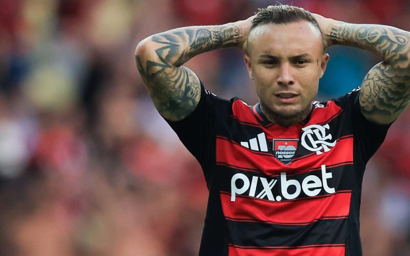 Botafogo busca Everton Cebolinha, mas Vasco e Santos também entram na disputa