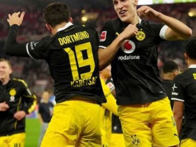 Dortmund vence Stuttgart com gol de Beier e mantém 100% na Bundesliga, reassumindo a liderança isolada