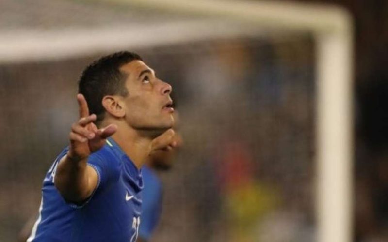 Brasil reencontra a Austrália após nove anos; recorde de Diego Souza ainda é destaque do último jogo