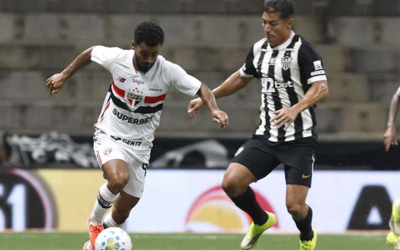 São Paulo tenta embalar contra o Atlético-MG; confira escalações e onde assistir ao jogo no MorumBIS