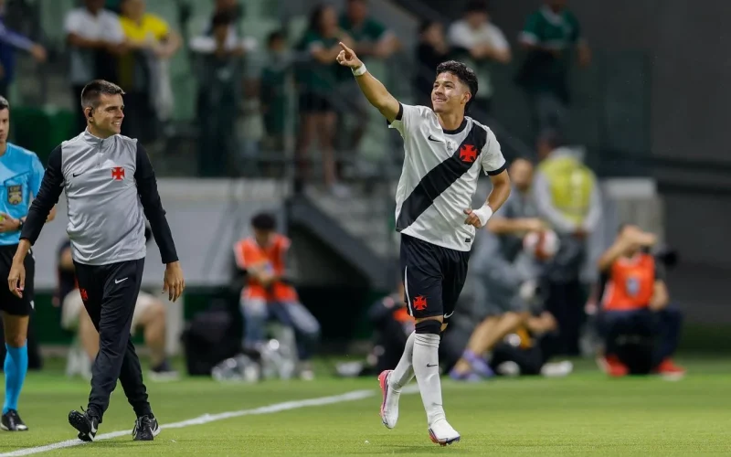 Vasco conquista seu primeiro título do Brasileirão sub-20 ao derrotar o Palmeiras por 2 a 0