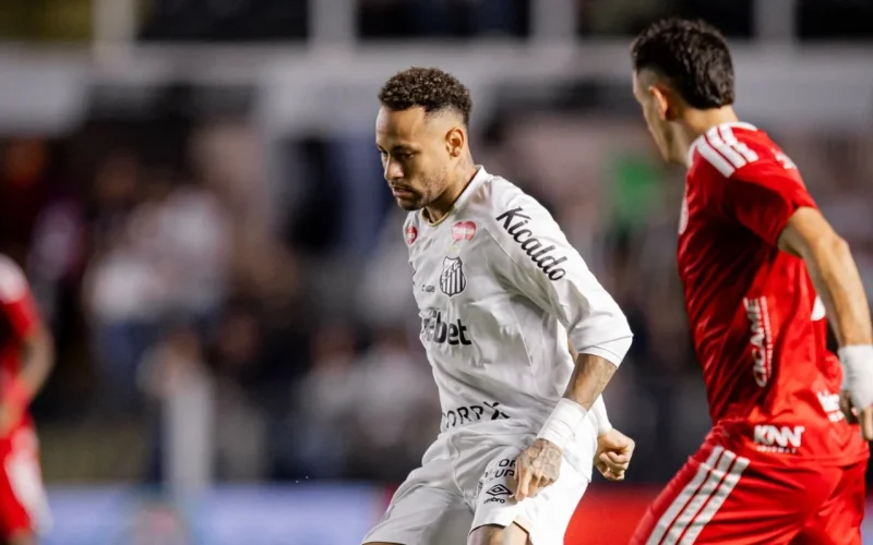 Internacional e Santos se enfrentam com desfalques em busca de recuperação no Brasileirão