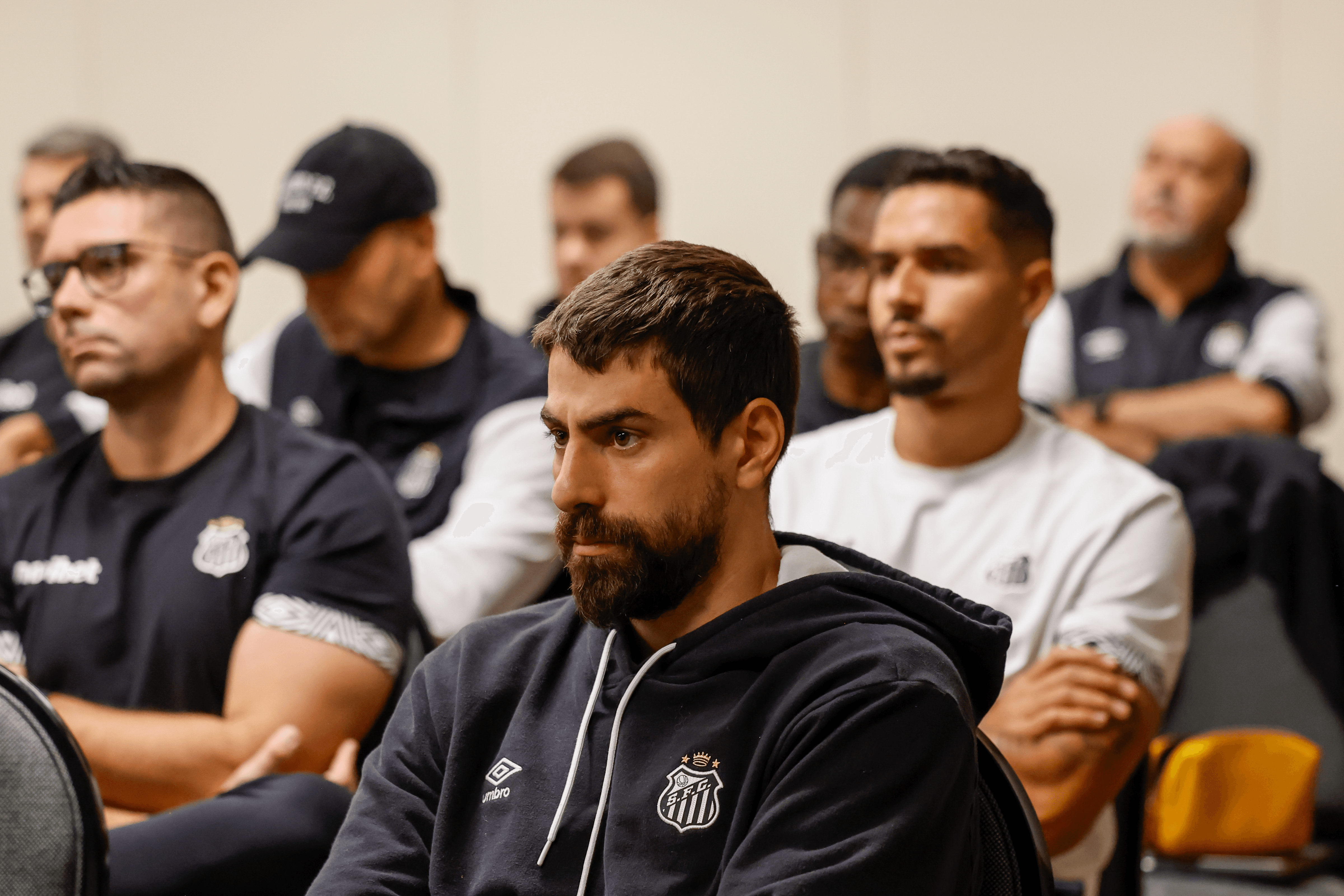 CBF se reúne com Santos para esclarecer novas regras do futebol antes da Sul-Americana
