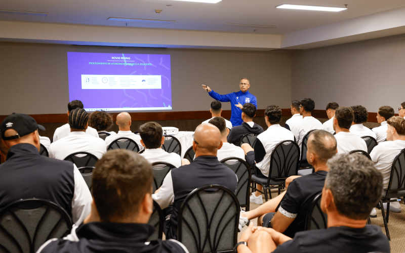 CBF se reúne com Santos para esclarecer novas regras do futebol antes da Sul-Americana