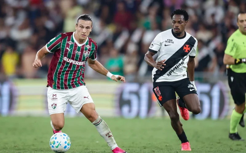 Arbitragem polêmica em clássico Fluminense x Vasco repercute na imprensa internacional