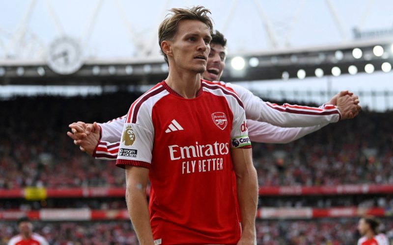 Arsenal vence Chelsea de virada e mantém 100% na Premier League com 12 jogos sem perder para o rival
