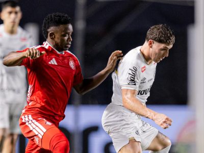 Internacional e Santos já estão escalados para duelo crucial no Brasileirão