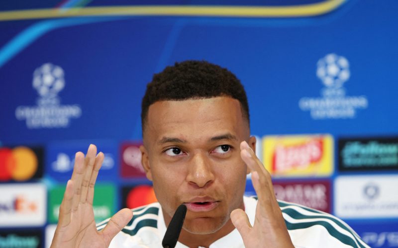 Mbappé se defende e afirma: "Faço mais gols que Raphinha e Dembélé" antes da estreia na Champions