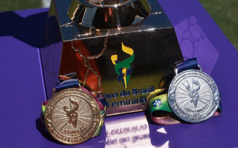 Quarta fase da Copa do Brasil Feminina começa com grandes confrontos nesta segunda-feira