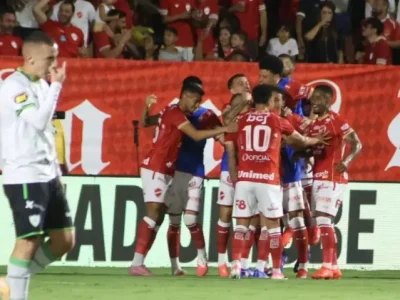 Vila Nova assume liderança da Série B ao vencer o América-MG em casa, mas Juventude ainda pode ultrapassar na rodada