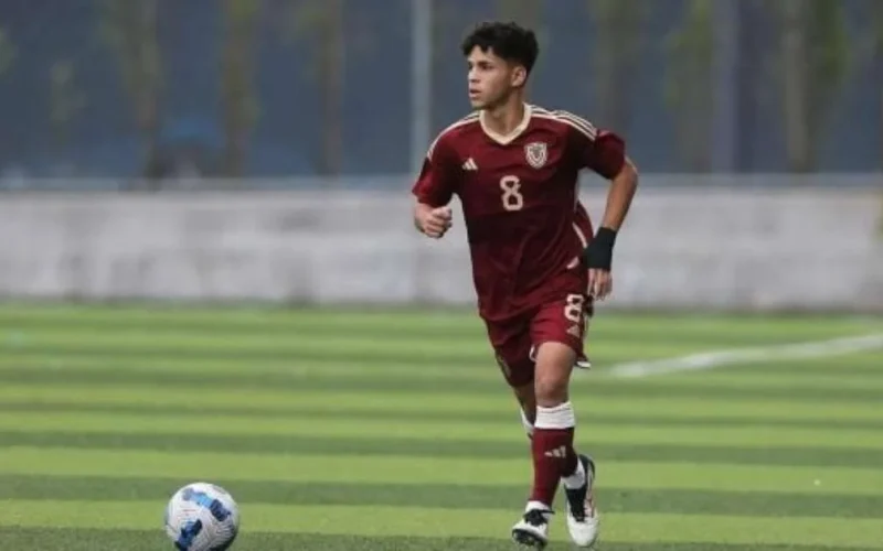 Cruzeiro busca empréstimo do venezuelano Henry Díaz, destaque no Mundial Sub-17