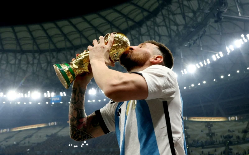 Lionel Messi é convocado para despedida da seleção argentina em amistosos da Super Data Fifa