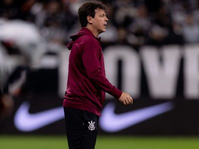 Corinthians enfrenta crise profunda após derrota para a Chapecoense e atrasos salariais