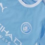 Manchester City considerado culpado em 114 irregularidades financeiras pela Premier League; punições podem incluir perda de pontos ou exclusão
