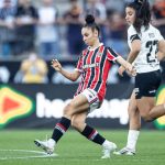 Corinthians e São Paulo empatam em 1 a 1 na final do Campeonato Brasileiro Feminino com gols de Gabi Zanotti e Giovanna Crivelari