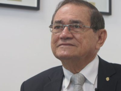 Ricardo Gluck Paul homenageia Coronel Nunes: “Sua trajetória inscreveu seu nome na história do futebol”