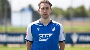 Botafogo confirma a contratação do zagueiro Arthur Chaves, recém-chegado do Hoffenheim