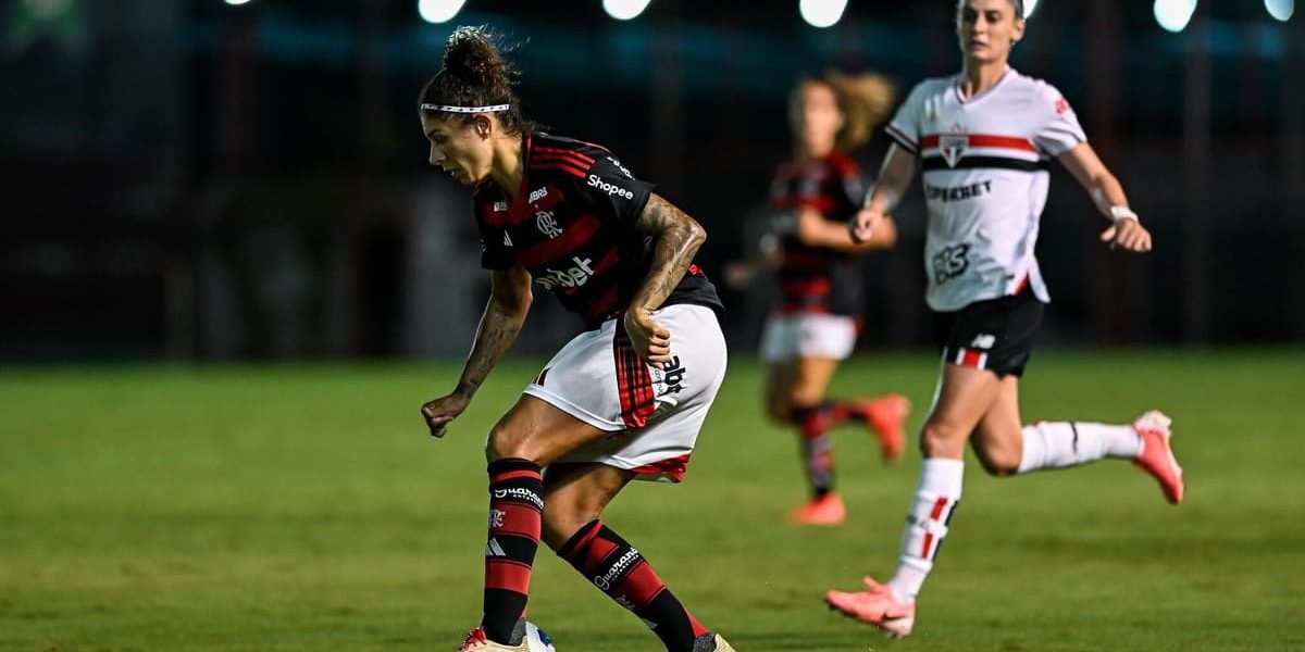 Lula sanciona lei que fortalece o futebol feminino no Brasil e estabelece obrigações para clubes e CBF