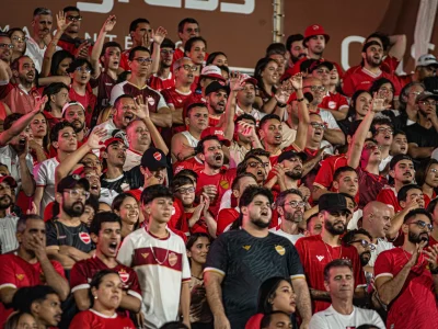 Vila Nova esgota ingressos e promete casa cheia no clássico contra o Goiás pela Série B