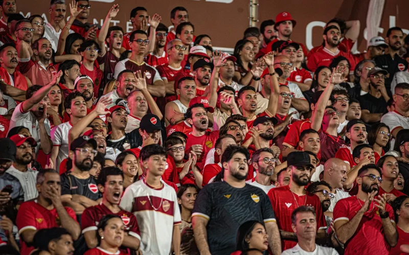 Vila Nova esgota ingressos e promete casa cheia no clássico contra o Goiás pela Série B