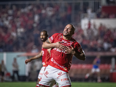 Vila Nova lidera Série B e aproveita cinco jogos em casa para garantir acesso à Série A