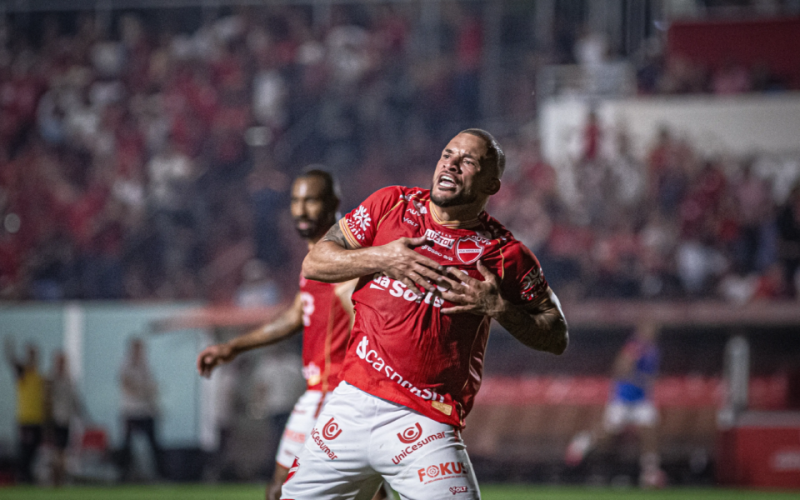 Vila Nova lidera Série B e aproveita cinco jogos em casa para garantir acesso à Série A