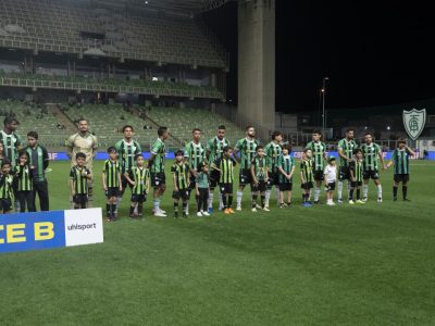 Guto Ferreira lamenta crise do América-MG e aponta problemas a serem resolvidos no elenco